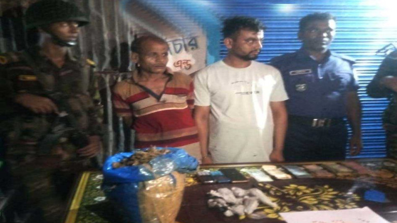 পার্বতীপুরে যৌথ বাহিনীর অভিযানে মাদকসহ পিতা-পুত্র গ্রেফতার