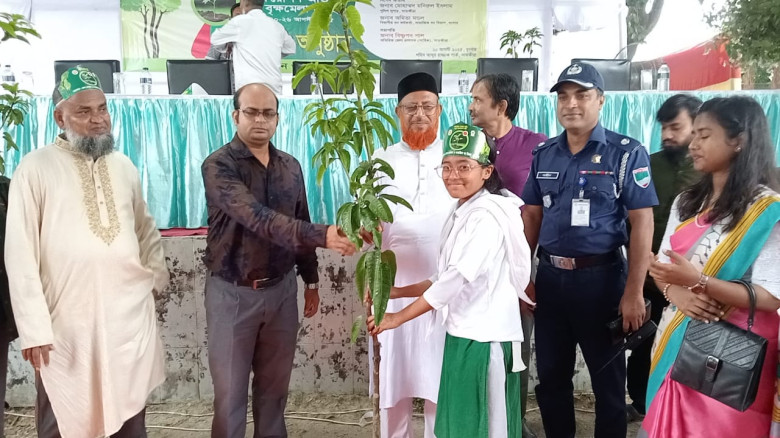 সাতক্ষীরায় সপ্তাহব্যাপী বৃক্ষ মেলার আনুষ্ঠানিক উদ্বোধন 
