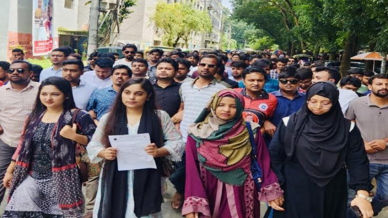 রাকসু নির্বাচন:নির্বাচনে বৈষম্যমুক্ত অংশগ্রহণ চায়...
